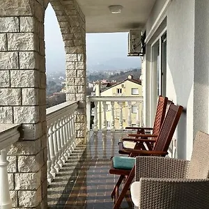 Apartman Giani With Swimming Pool, Abbázia